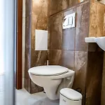 Queen's Palace Apartment *