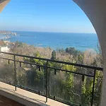 Queen's Palace * Balchik