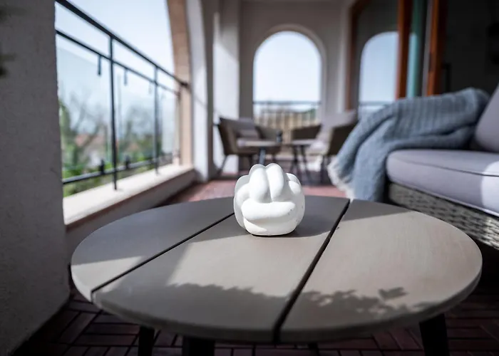 Queen's Palace * Balchik